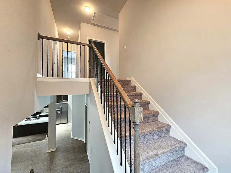 7561 Silk Tree Point — Photo 11