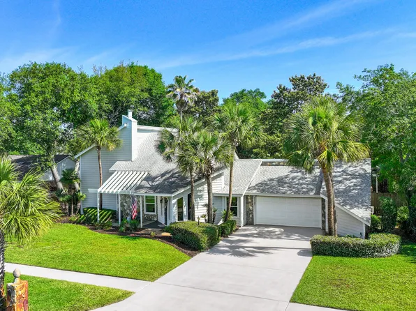 90 Country Club Dr W, Destin, FL 32541
