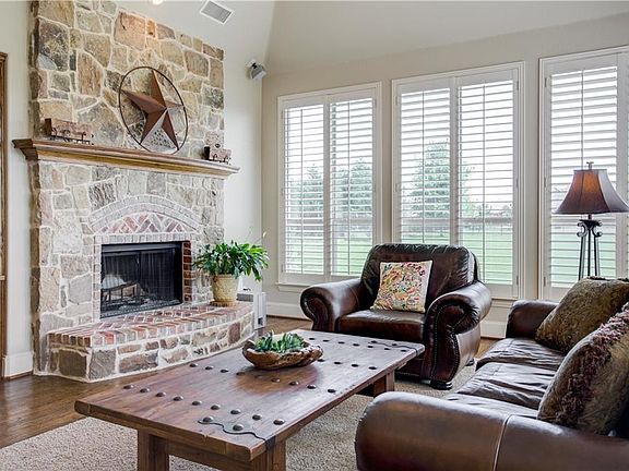 3rd image of 6000 Tamsworth Ct