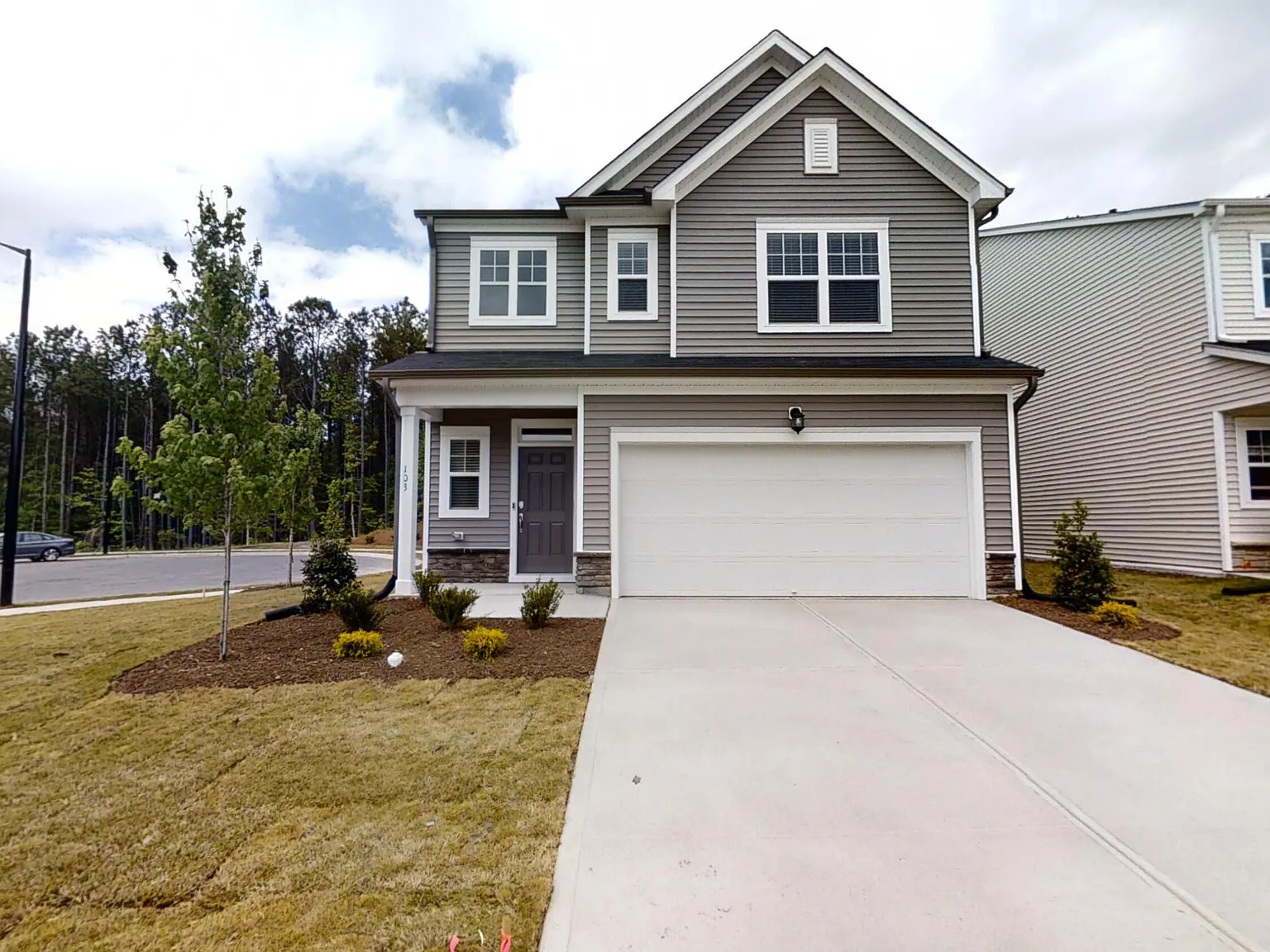 4 bed, 3.0 bath, $2,450 — Photo 1