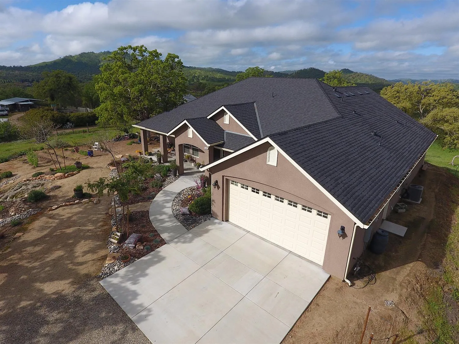 15035 Blue Oak Ln photo 1