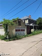2nd image of 20 E 37th St
