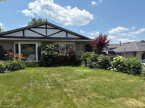 3rd image of 97 Guildwood Dr