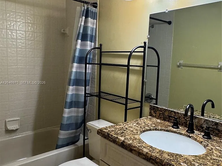 951 SW 109th Ave — Photo 14