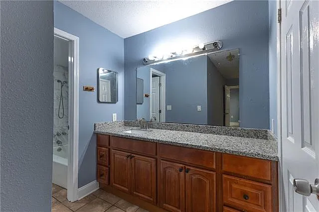 6300 Riverside Dr — Photo 6