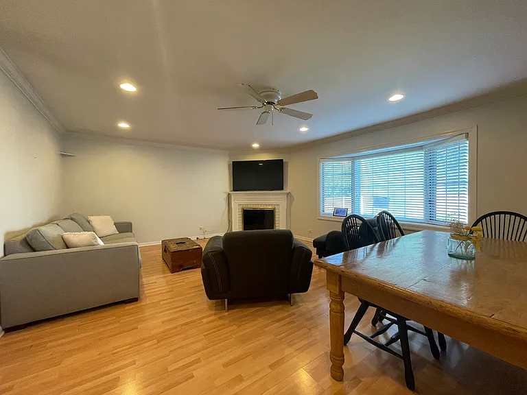 Iroquois Dr — Photo 14
