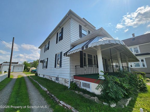 3rd image of 226 Church St