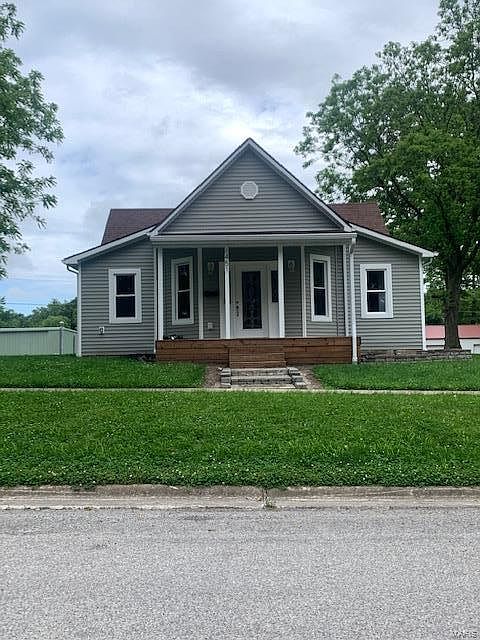 2nd image of 451 Fairfax St