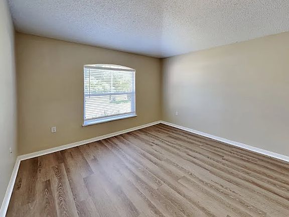 2nd image of 1134 Munster Ct #1