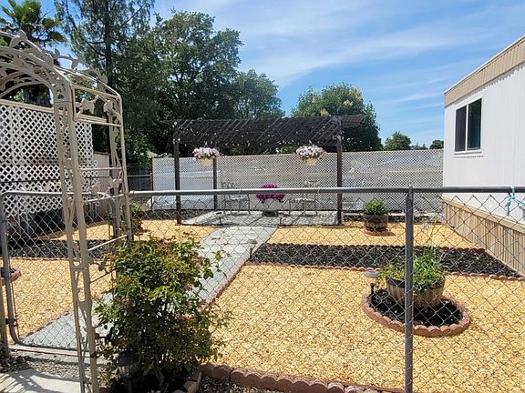 3rd image of 6040 Revolution Ln