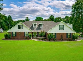 1117 Pointer Dr, Manning, SC 29102