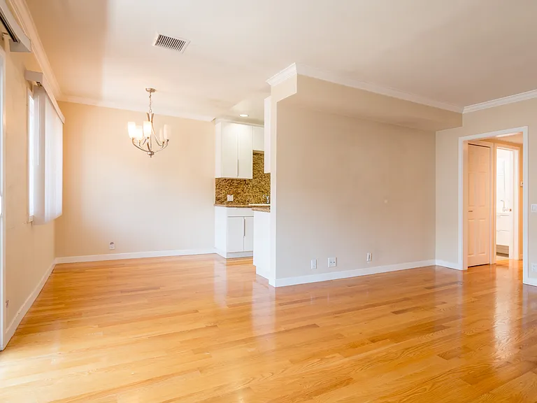 DINING ROOM AREA