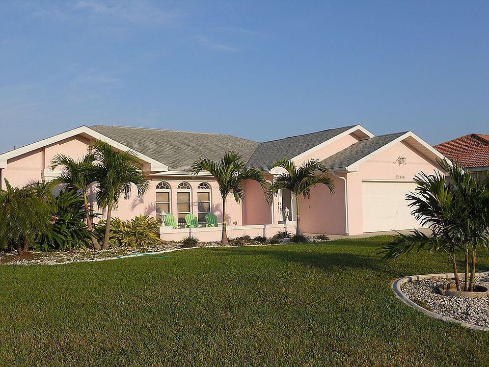 1st image of 4432 SW 18th Ave