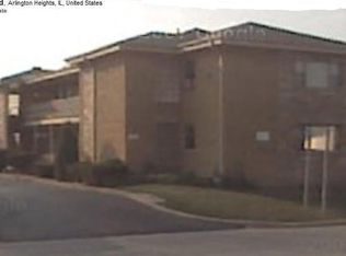 1012 N Wilke Rd, Arlington Heights, IL 60004