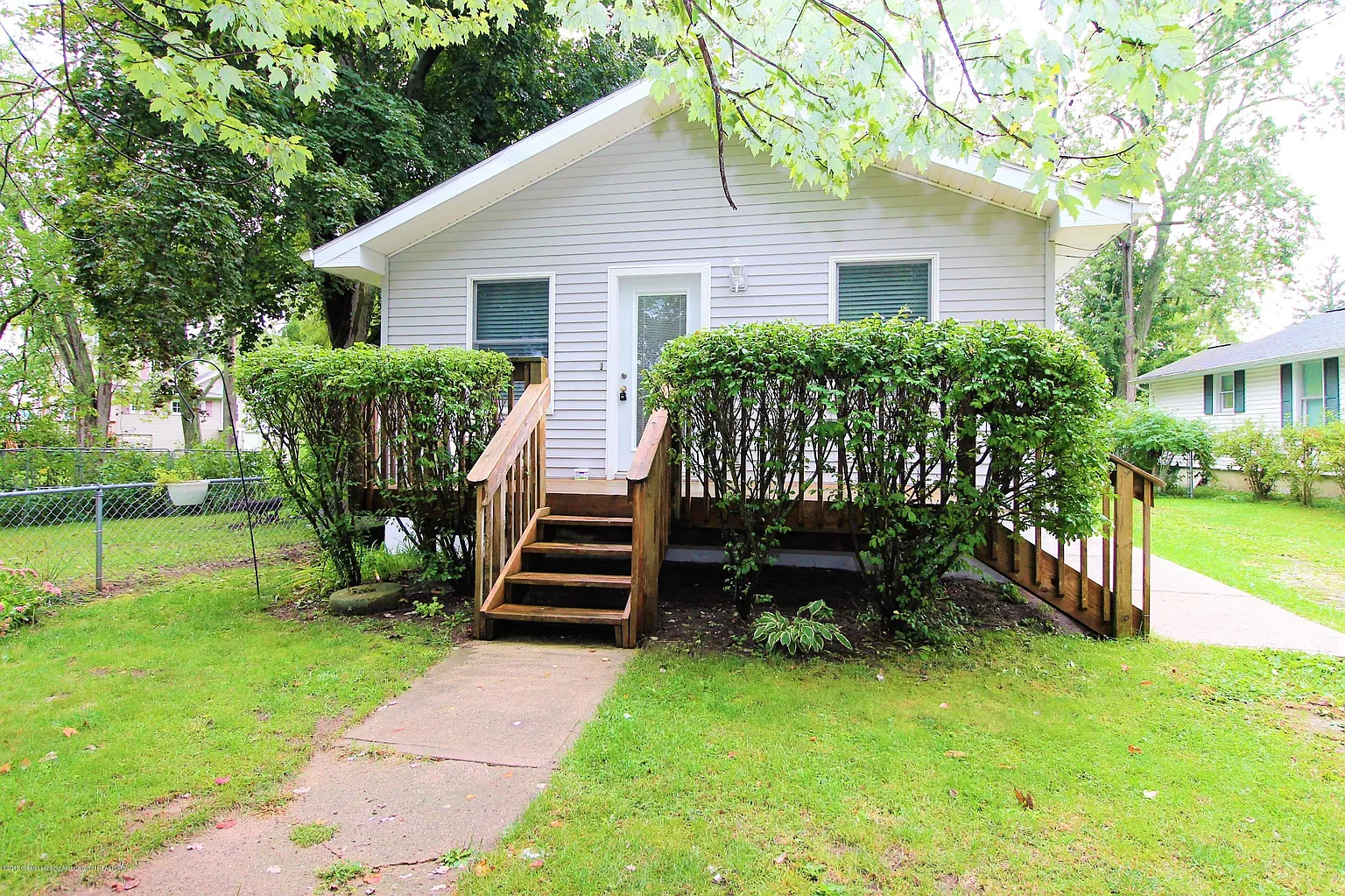 515 W Broad St photo 1
