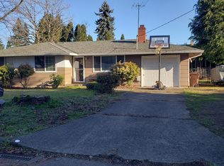 15174 SE Greenview Dr, Portland, OR 97267