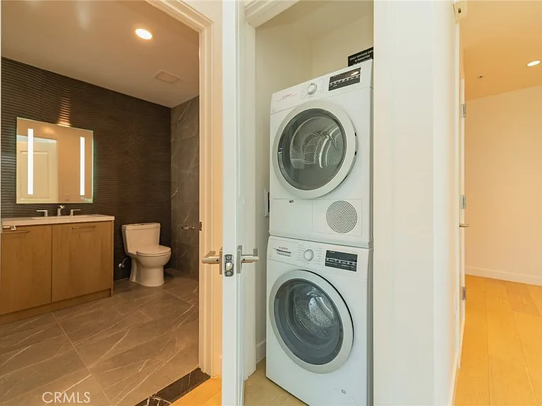 400 S Broadway Ave #1203 — Photo 16
