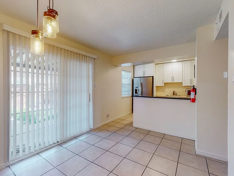 6108 Calle Nueve NW — Photo 9