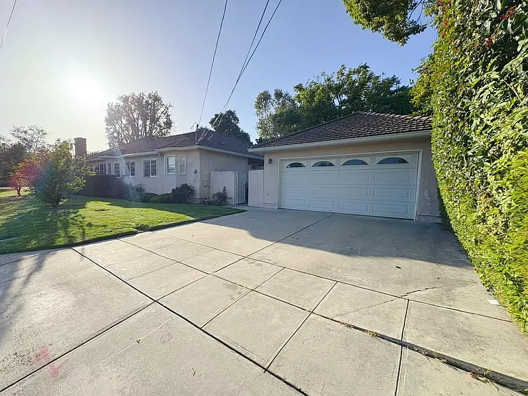 2080 Robin Rd — Photo 26