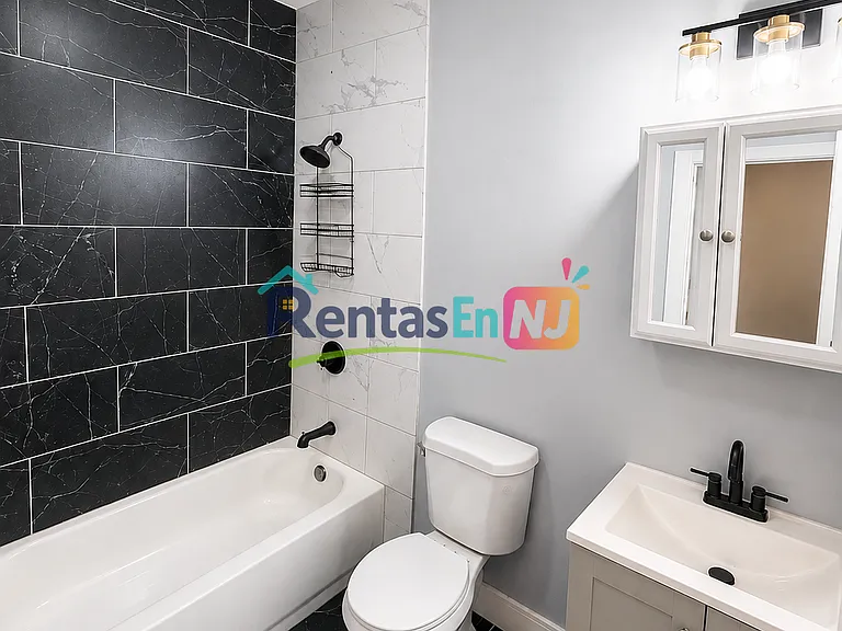 235 2nd St #2B — Photo 8