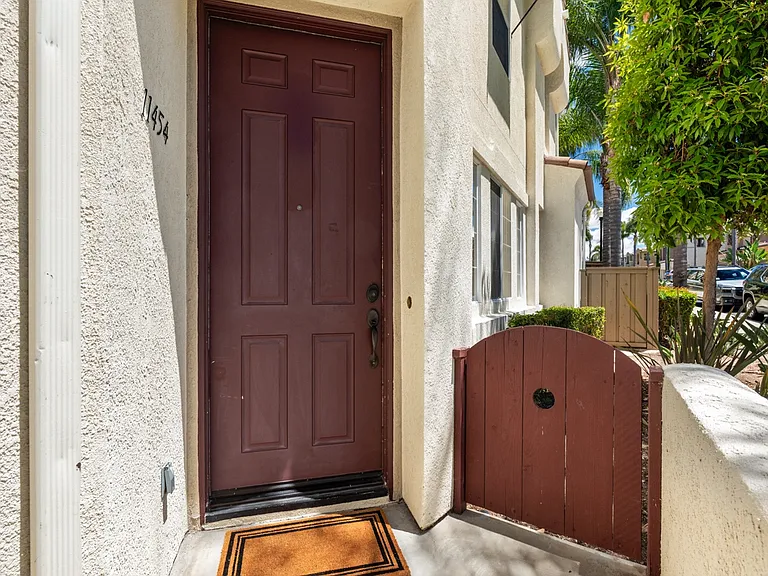 11454 Miro Cir — Photo 21