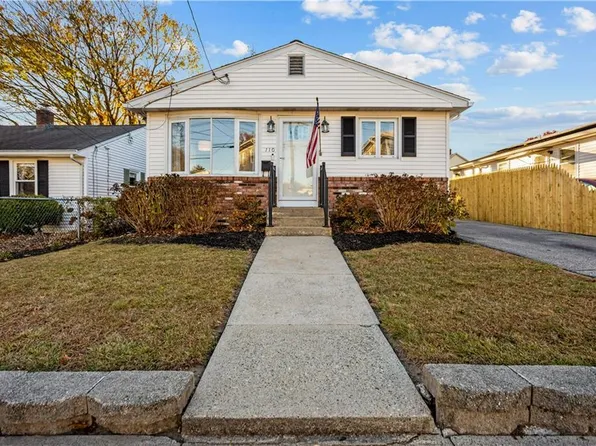 110 Enfield Ave, Providence, RI 02908