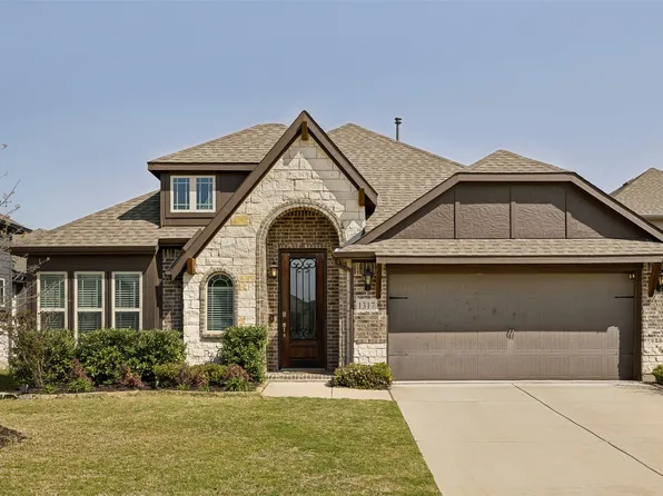 1317 Sumner St, Aubrey, TX 76227