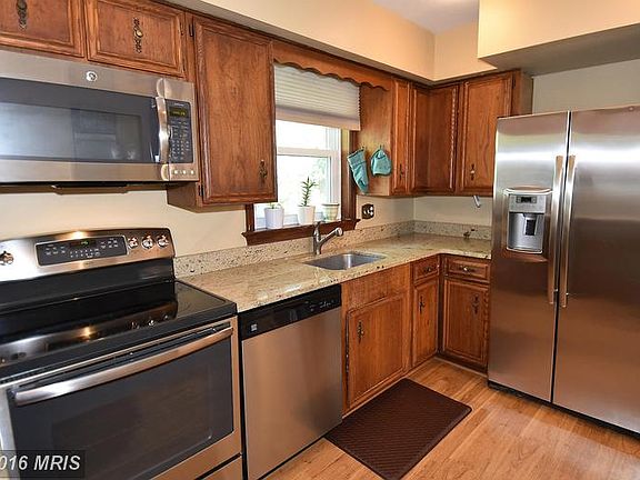 3rd image of 10417 Layton Hall Dr