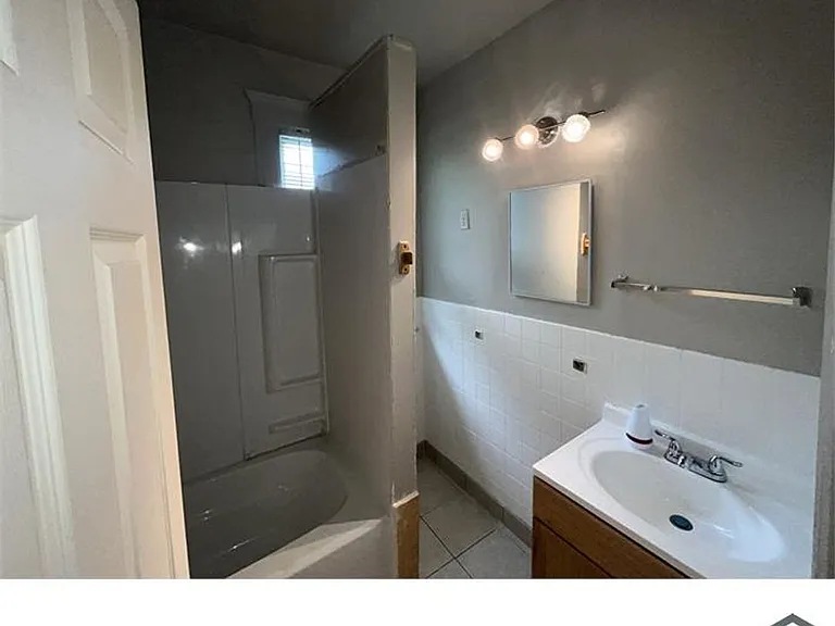 80 Elmhurst St — Photo 37