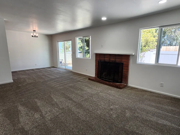 1241 W Fir Ave — Photo 9