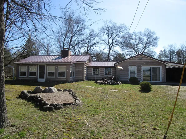 5219 S Straits Hwy, Indian River, MI 49749