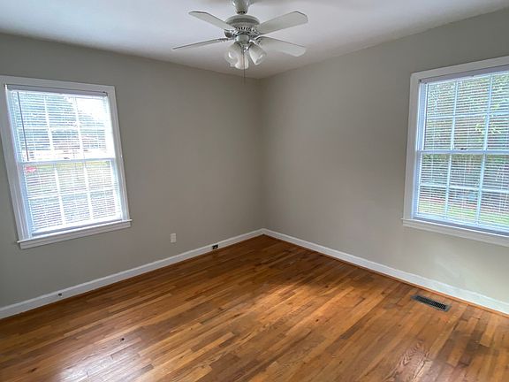 5th image of 2828 East Cir #A