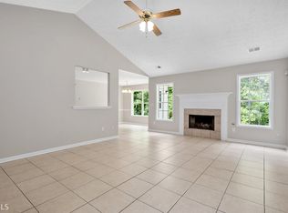 240 Belmont Cir #33, Covington, GA