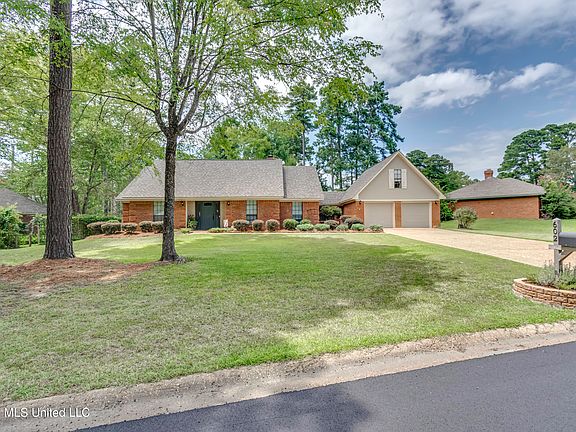 4th image of 602 Bay Park Dr