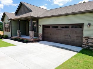 16 Kendals Ln, Fountain Inn, SC 29644