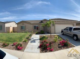 5417 Ciudad Nuevo Dr, Bakersfield, CA 93307