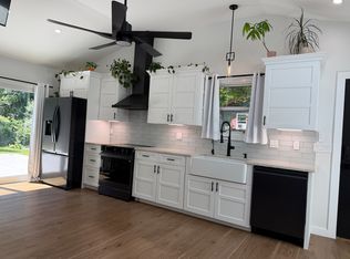79B D Dr, Westport, MA 02790