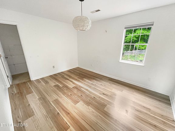 5th image of 1021 Turnberry Dr