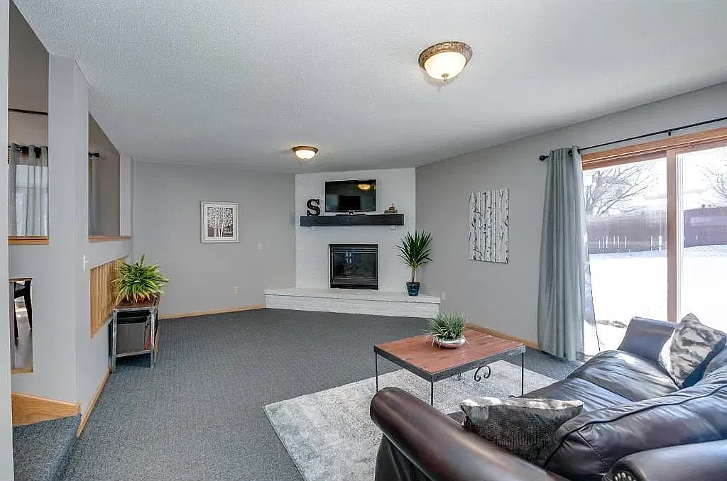 3 bed, 1668 sqft, $2,700 — Photo 4