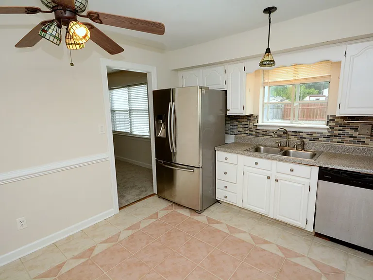1217 Reardon Cir — Photo 19