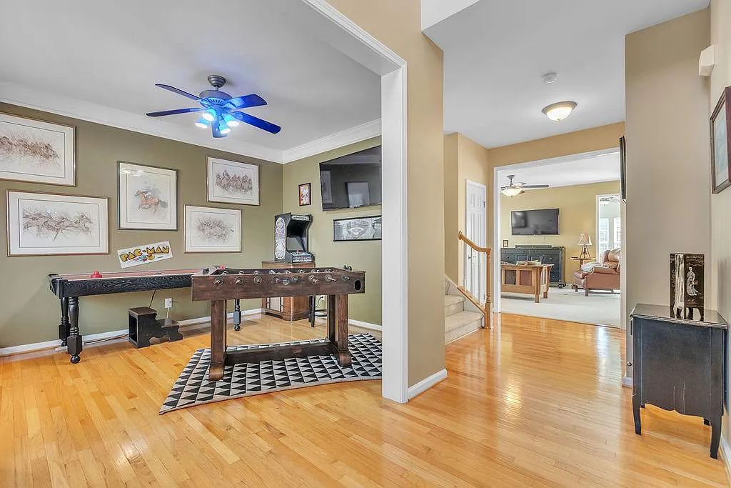 9 Creedmoor Dr — Photo 4