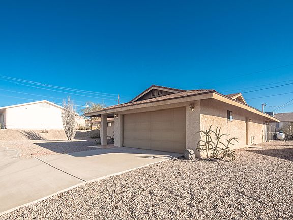 3rd image of 3056 Sombrero Dr