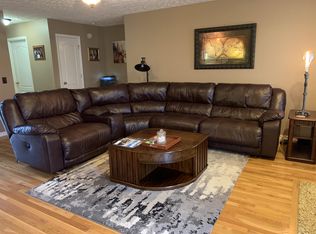 707 Shady Grove Dr, Murfreesboro, TN 37128