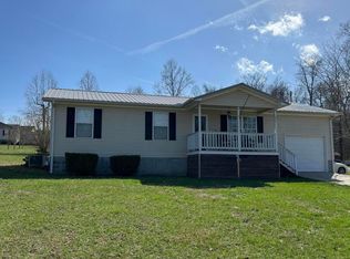 226 Kay Springs Cir, Jacksboro, TN 37757