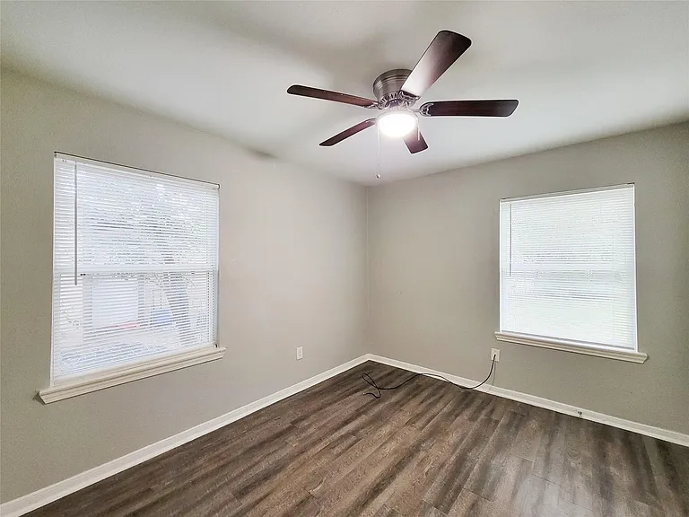 5242 Keystone St — Photo 18