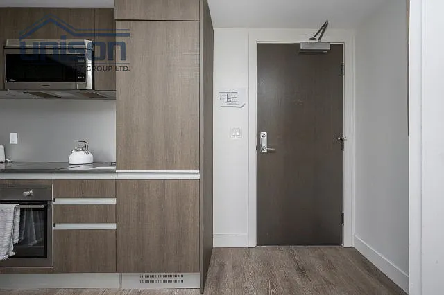 1 bed, 496 sqft, $2,050 — Photo 4