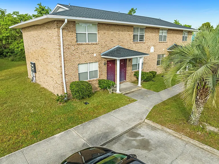 Tyndall Pointe — Photo 12