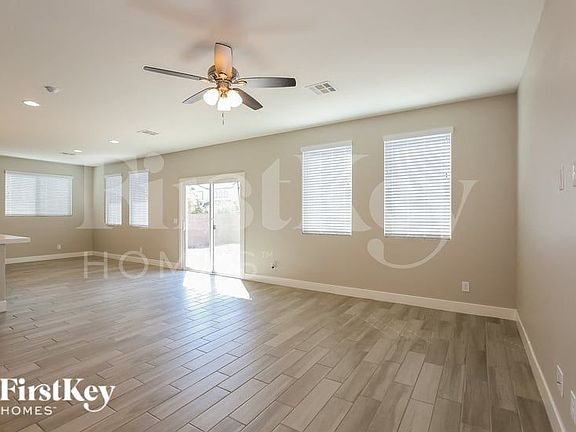 3rd image of 4649 Scent St