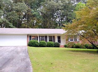 2202 Colonial Oak Way, Stone Mountain, GA 30087