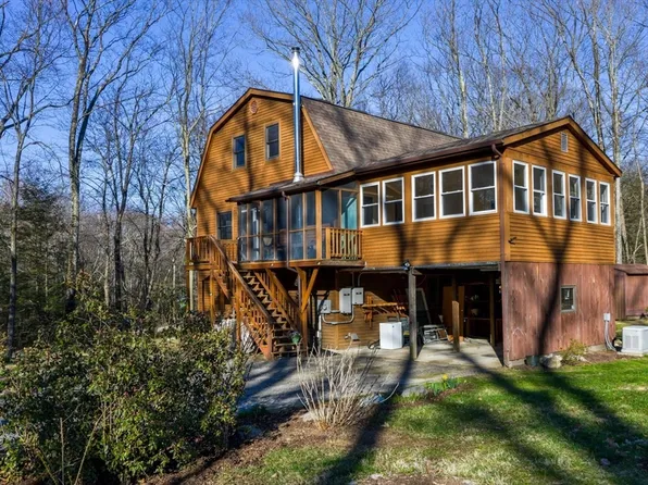 170 Laurel Hill Rd, Westhampton, MA 01027